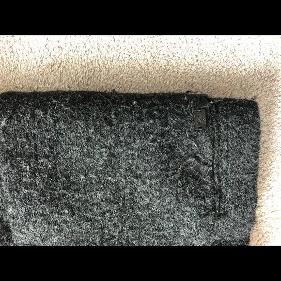 TNA Aritzia Wool Coat (NWOT) Made in Canada - Picture 5 of 7